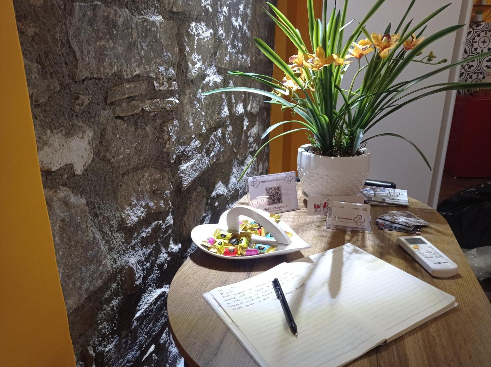 Residenza Del Sepale Apartment Viterbo Bagian luar foto