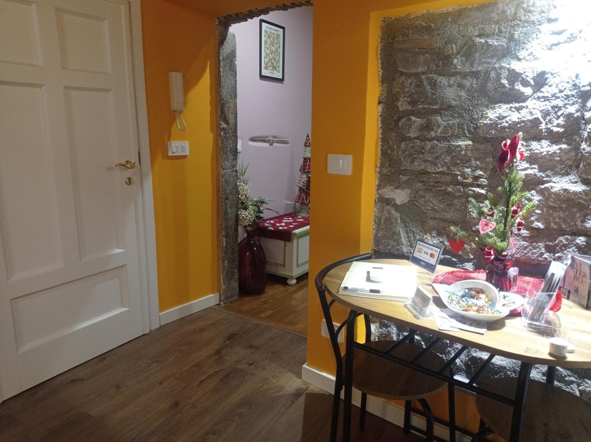 Residenza Del Sepale Apartment Viterbo Bagian luar foto